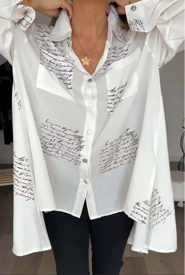 Dora - Lässige Bluse mit Schrift-Print