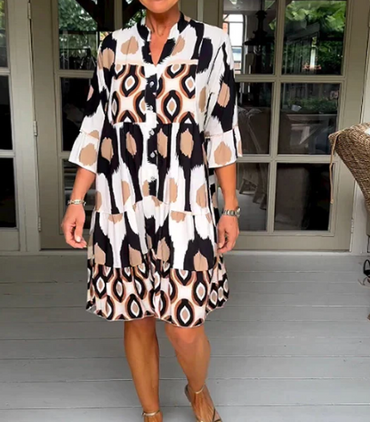 CAROLINE I LÄSSIGES PLISSEEKLEID