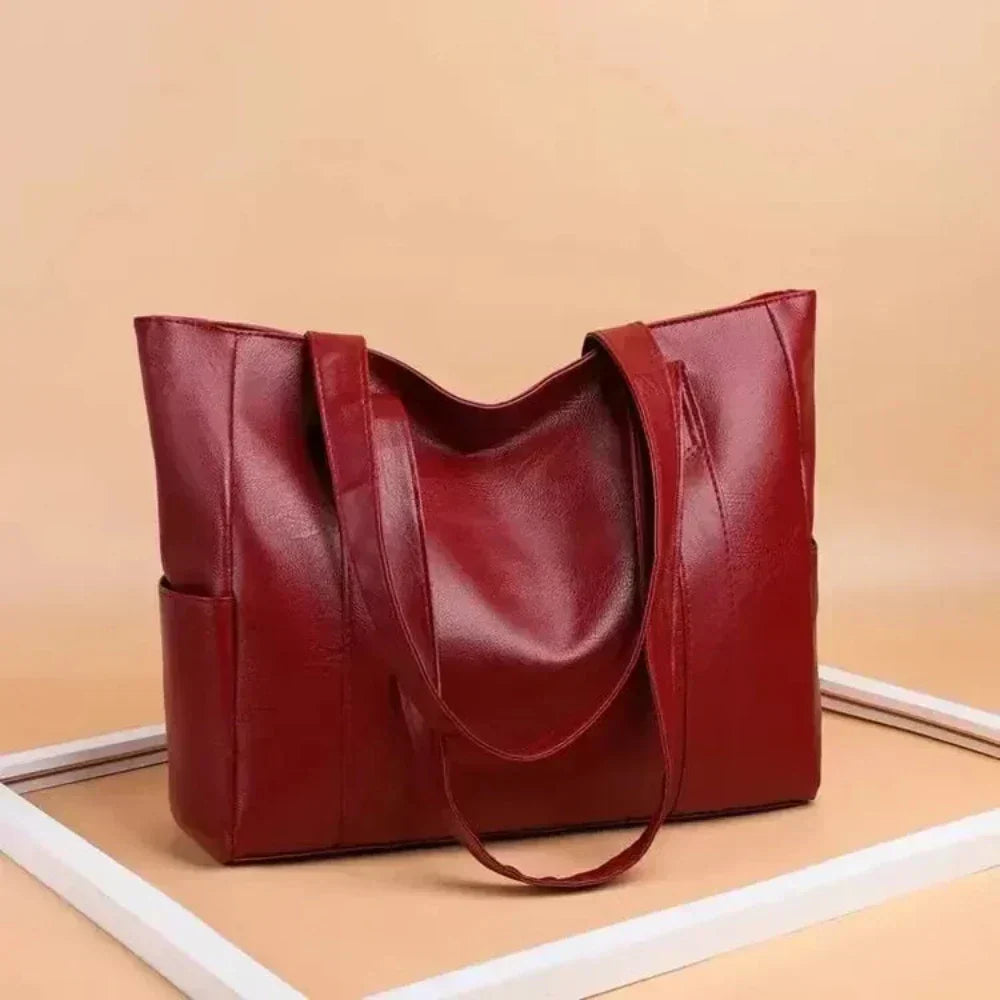 Nora | Luxuriöse, minimalistische Schultertasche