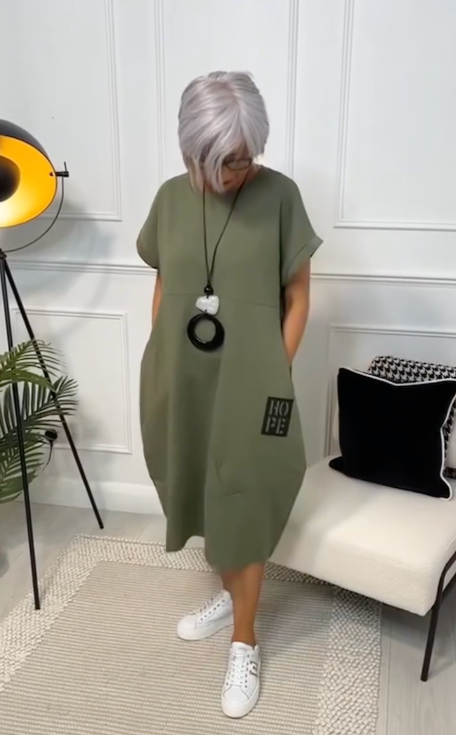 Roberta | Luftiges Sommerkleid mit Rundhalsausschnitt