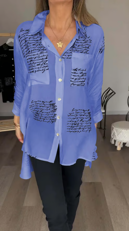 Dora - Lässige Bluse mit Schrift-Print