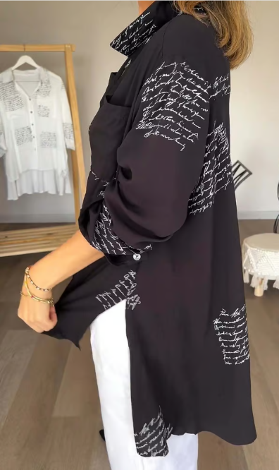 Dora - Lässige Bluse mit Schrift-Print