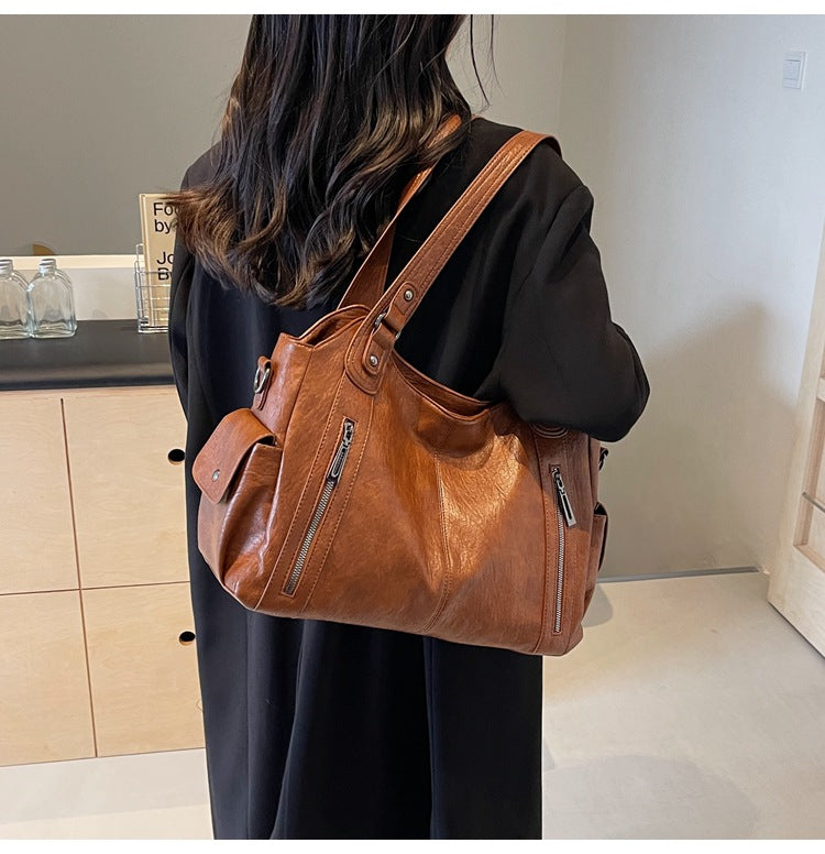 Nela | Faux Leder Tote Tasche