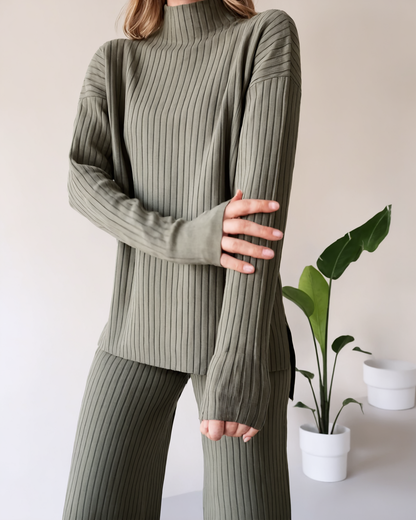 Laura | Strick-Zweiteiler mit Stehkragen & Weitbein-Hose