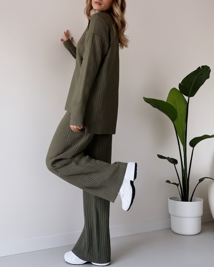 Laura | Strick-Zweiteiler mit Stehkragen & Weitbein-Hose